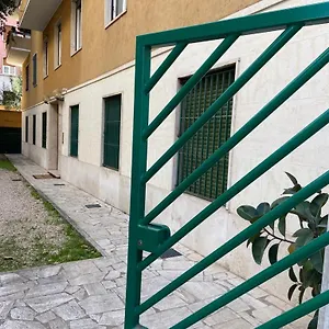 https://superior-apt-next-colosseo-a-c-wo-fi-3-bedrooms.it-romehotels.com
